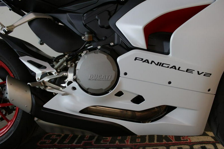 2021 Ducati Panigale V2 White Rosso Livery