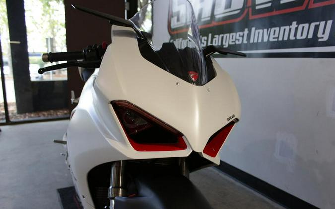 2021 Ducati Panigale V2 White Rosso Livery