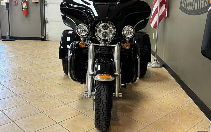 2016 Harley-Davidson® FLHTCUTG - Tri Glide® Ultra