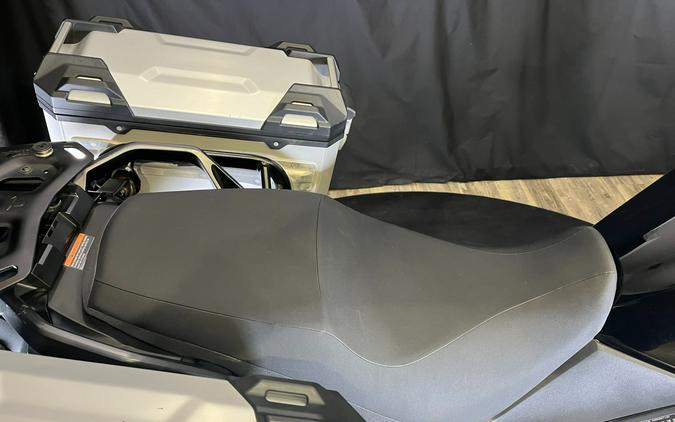 2022 Suzuki Motor of America Inc. V-Strom 650XT Adventure