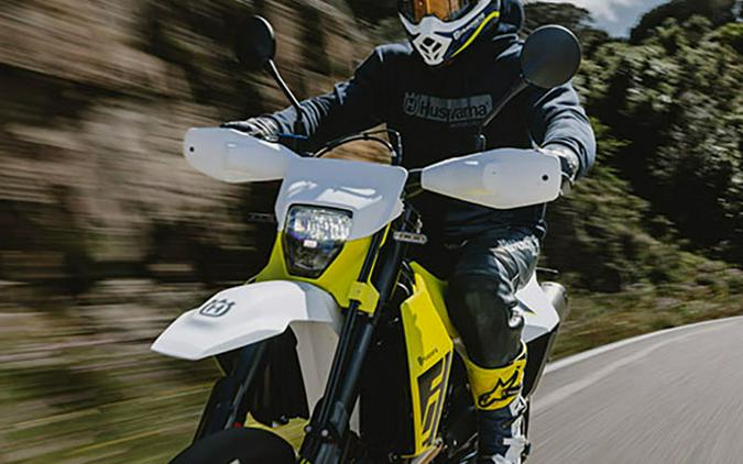 2026 Husqvarna Supermoto 701