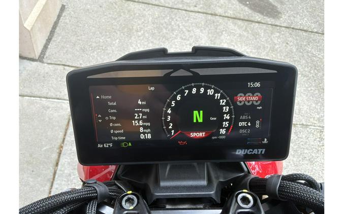 2026 Street Fighter V4 Corse - Ducati