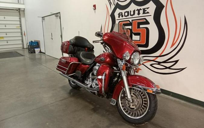 2013 Harley-Davidson® FLHTCU - Electra Glide® Ultra Classic®