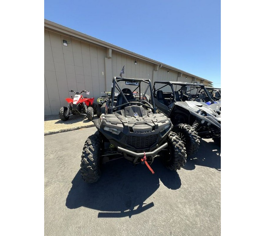 2017 Polaris® ACE® 900 XC Matte Silver Pearl