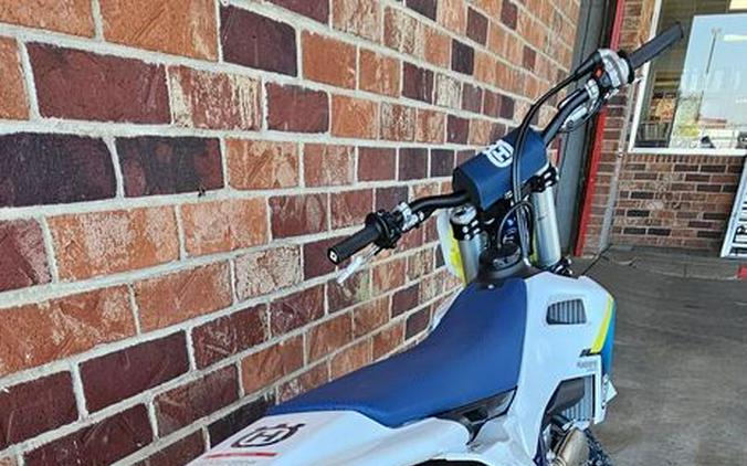 2025 Husqvarna® FC 250