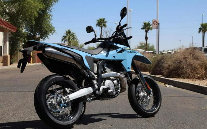 2025 Suzuki DR-Z 4SM