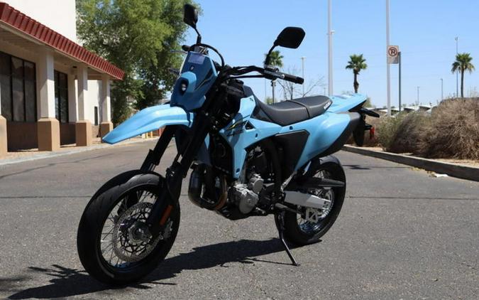 2025 Suzuki DR-Z 4SM