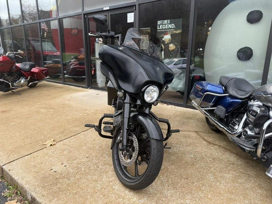 2011 Harley-Davidson® FLHX - Street Glide®