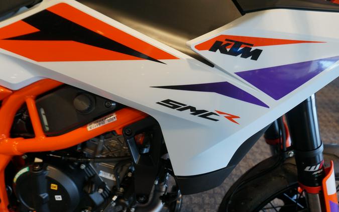 2025 KTM 390 SMC R