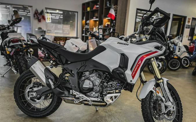 2026 DUCATI DESERT X V2