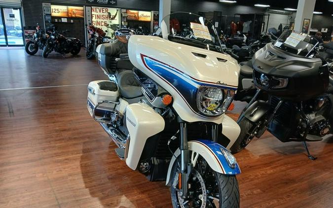 2026 Indian Roadmaster PowerPlus Signature Series Frontier Pearl / Vigilant Blue