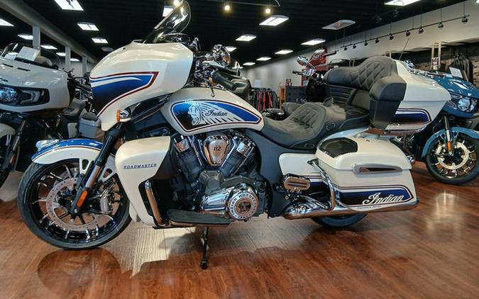 2026 Indian Roadmaster PowerPlus Signature Series Frontier Pearl / Vigilant Blue
