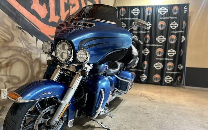 FLHTK 2014 Electra Glide® Ultra Limited