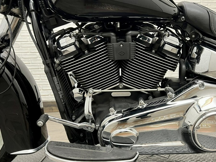 2019 Harley-Davidson® Deluxe