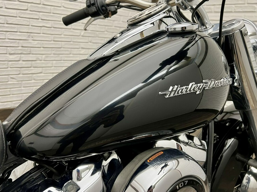 2019 Harley-Davidson® Deluxe