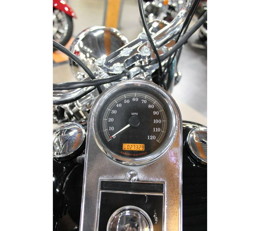 2008 Harley-Davidson® FLSTC - Heritage Softail®