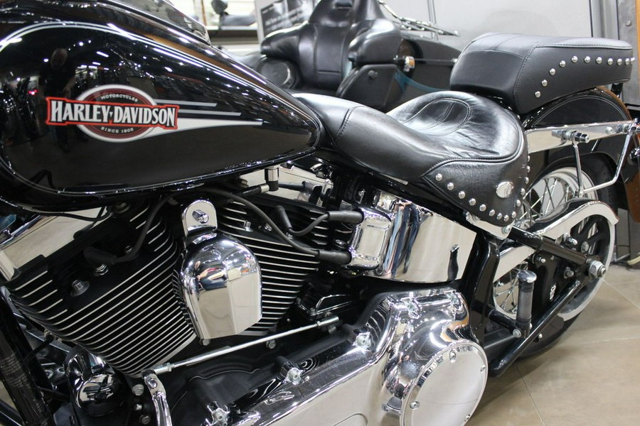 2008 Harley-Davidson® FLSTC - Heritage Softail®