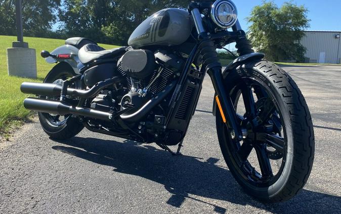 2024 Harley-Davidson Street Bob 114 Billiard Gray