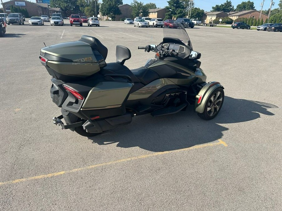 2021 Can-Am® Spyder® RT Sea To Sky SE6