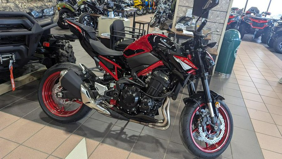 New 2024 KAWASAKI Z900 ABS CANDY PERSIMMON RED AND EBONY