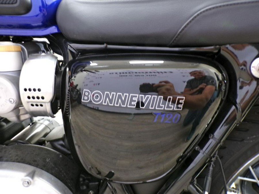 New 2024 Triumph BONNEVILLE T120