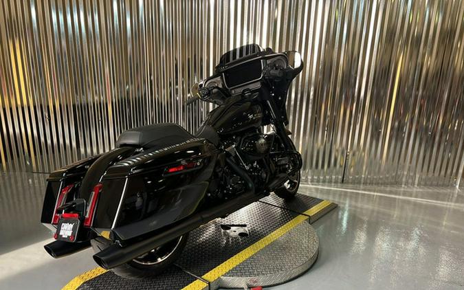 2025 Harley-Davidson FLHX - Street Glide