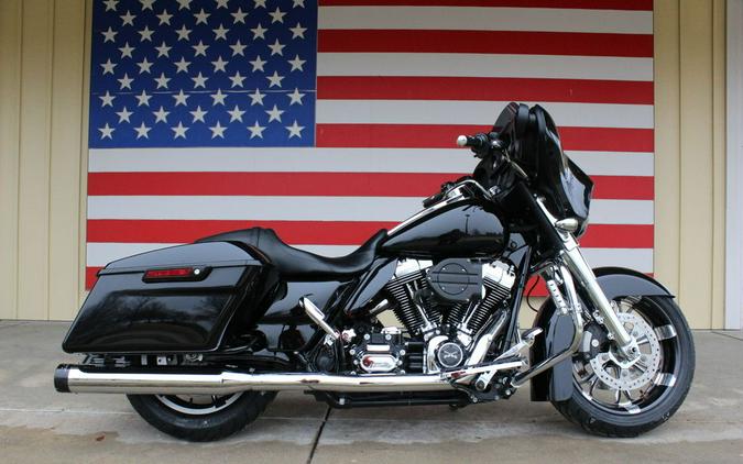 2016 Harley-Davidson® FLHX - Street Glide®