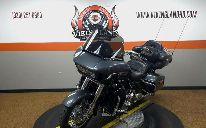 2016 Harley-Davidson® FLTRUSE - CVO™ Road Glide Ultra®