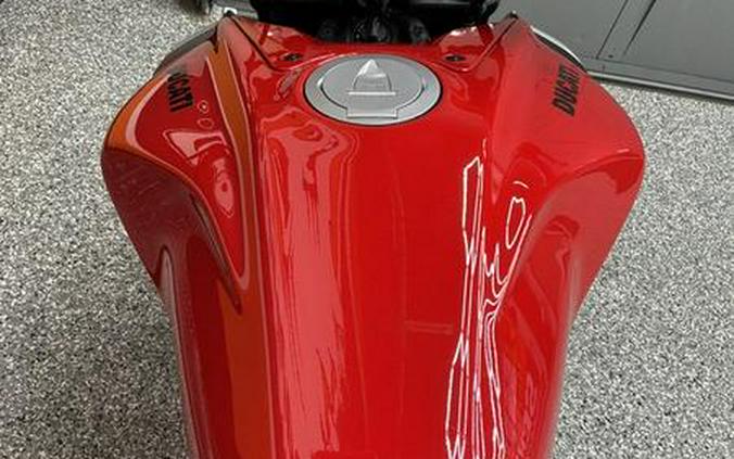 2023 Ducati Diavel V4 Ducati Red