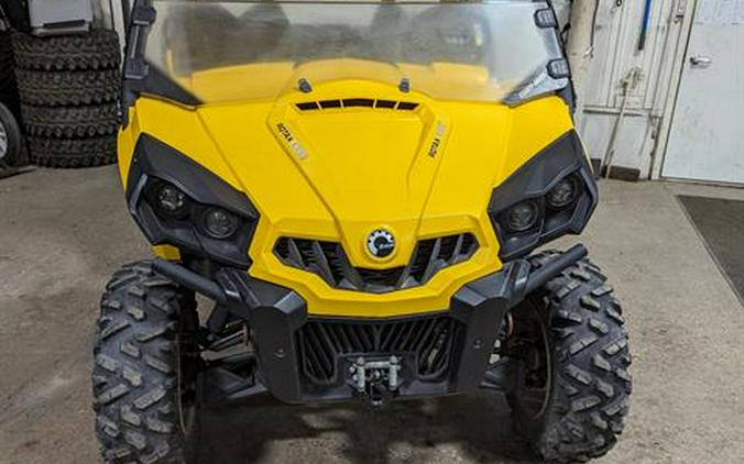 2013 Can-Am Commander™ DPS™ 1000