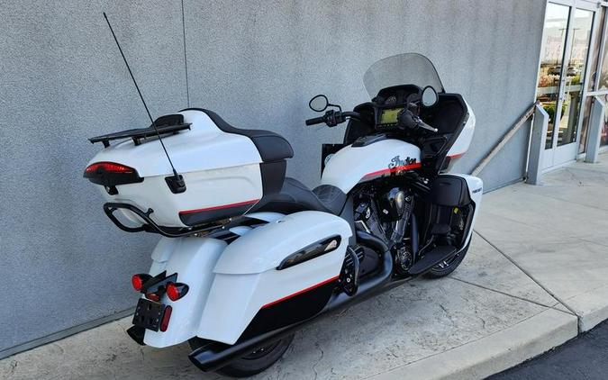 2023 Indian Motorcycle® Pursuit Dark Horse with Premium Package Icon Pearl White / Black Metallic