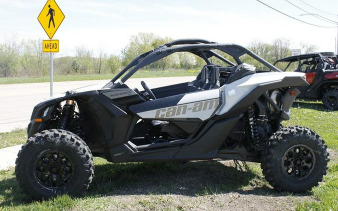 2024 Can-Am Maverick X3 RS Turbo Catalyst Gray