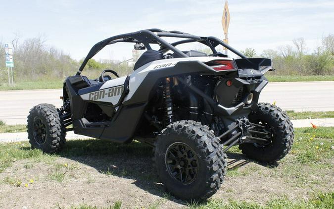 2024 Can-Am Maverick X3 RS Turbo Catalyst Gray