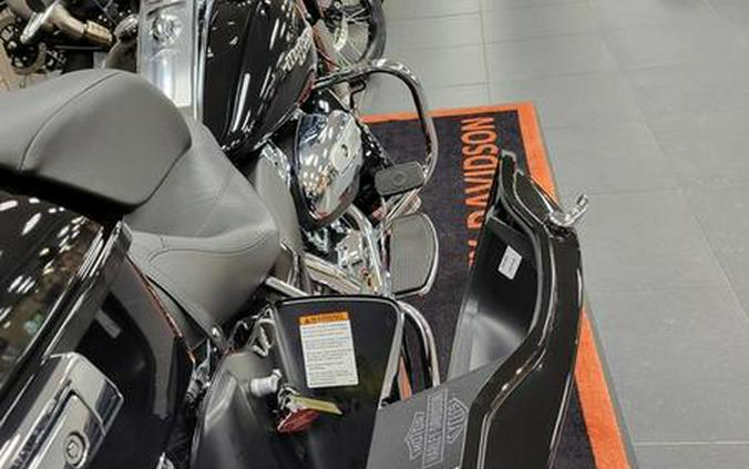 2023 Harley-Davidson® Police & Fire FLHP - Police Road King®