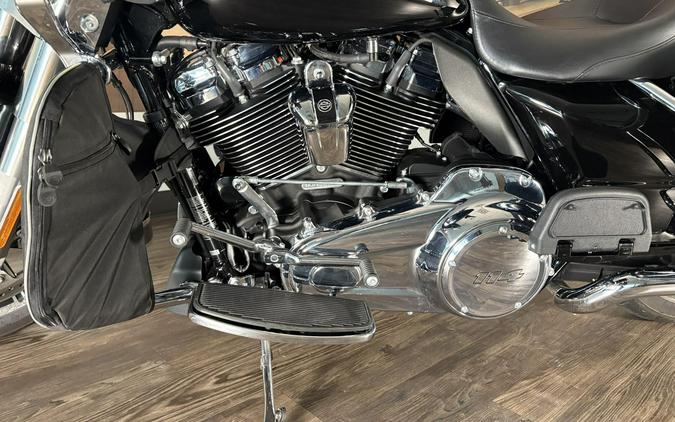 2024 Harley-Davidson® Road Glide™ Vivid Black
