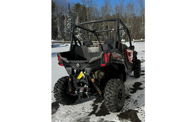 2024 Can-Am Maverick Sport DPS 1000R Red