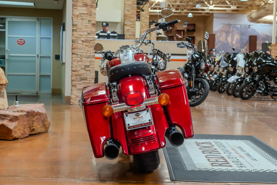 2016 Harley-Davidson Road King Grand American Touring FLHR