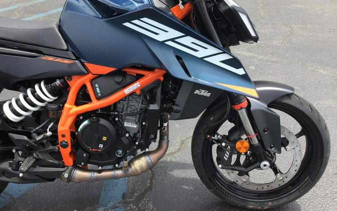 2026 KTM 390 Duke