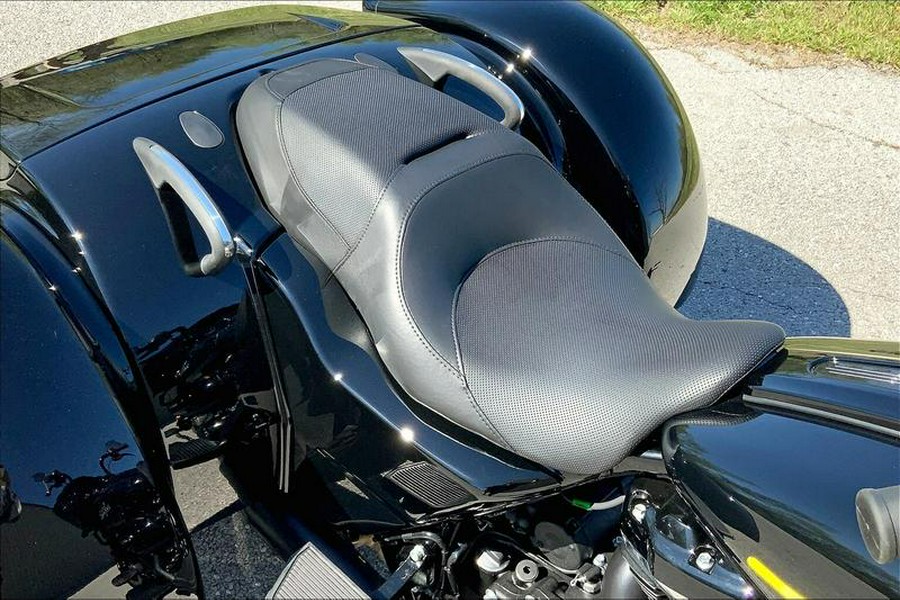 2024 Harley-Davidson® FLTRT - Road Glide® 3