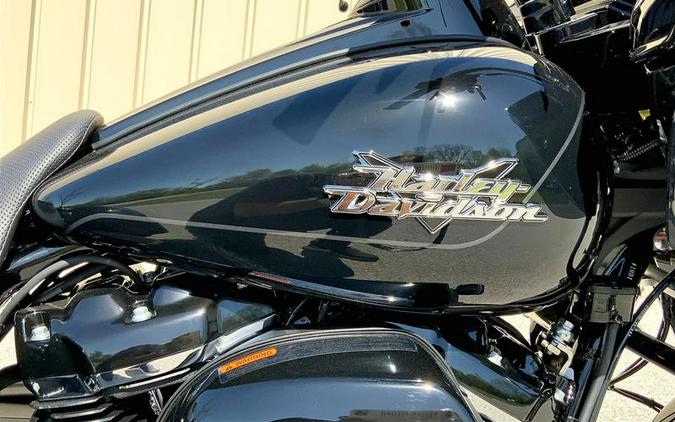 2024 Harley-Davidson® FLTRT - Road Glide® 3