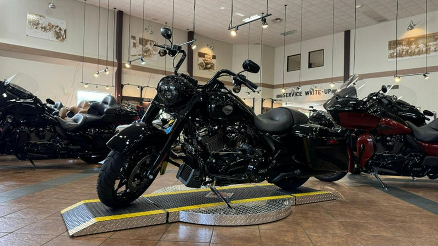 2024 Harley-Davidson® FLHRXS - Road King® Special