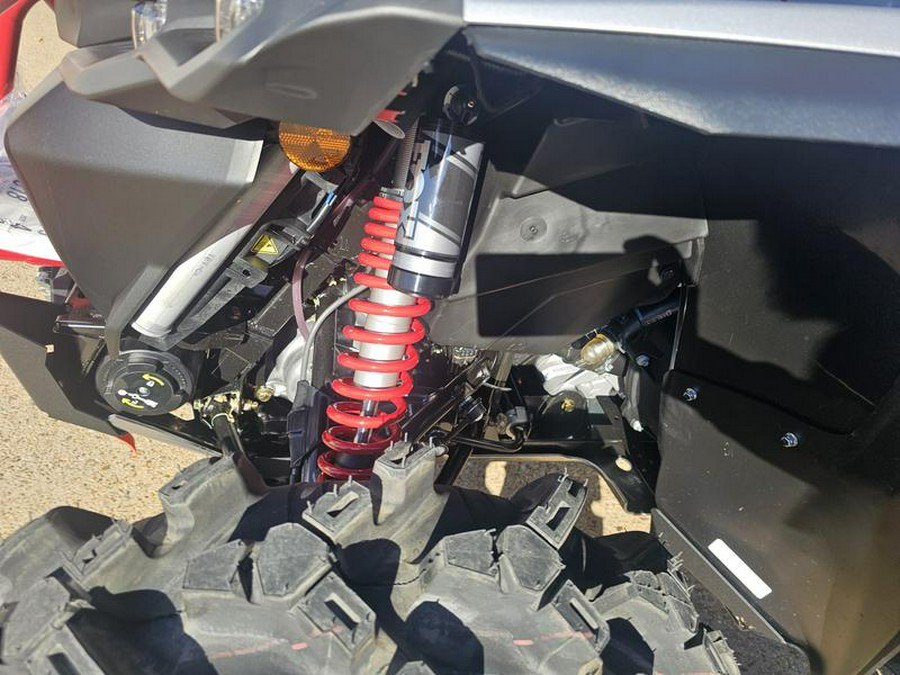 2026 Can-Am® Renegade X mr 1000 R Hyper Silver & Legion Red