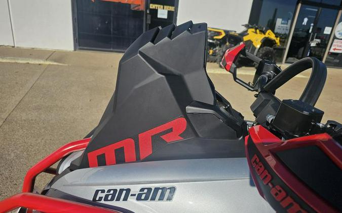 2026 Can-Am® Renegade X mr 1000 R Hyper Silver & Legion Red