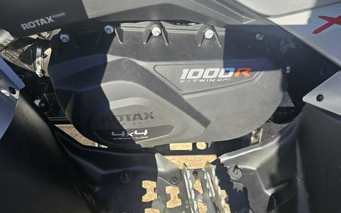 2026 Can-Am® Renegade X mr 1000 R Hyper Silver & Legion Red