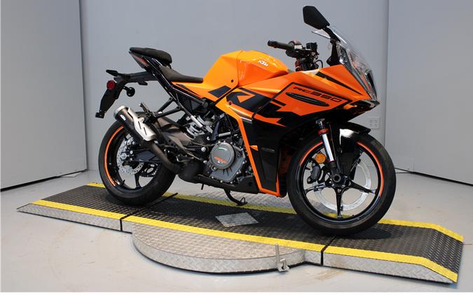 2022 KTM RC390