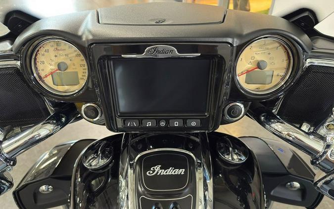 2019 Indian Roadmaster Thunder Black