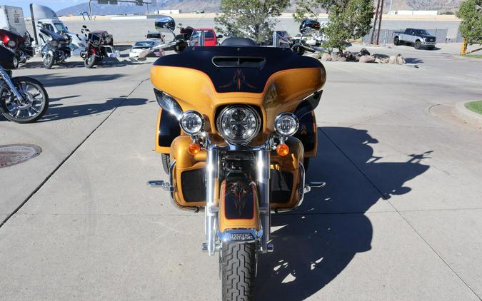 2023 Harley-Davidson Tri Glide Ultra FLHTCUTG