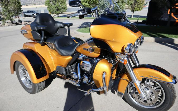 2023 Harley-Davidson Tri Glide Ultra FLHTCUTG