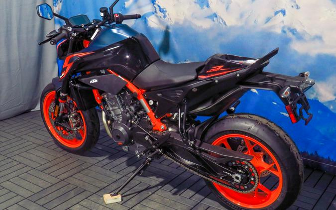 2023 KTM 890 Duke R