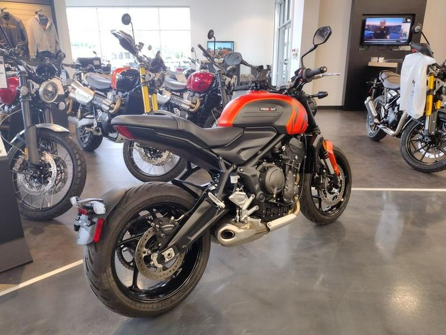 2023 Triumph Trident 660 Matte Baja Orange / Matte Storm Grey